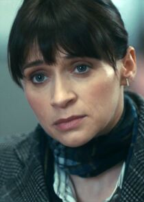 Charlene McKenna
as DS Niamh McGovern