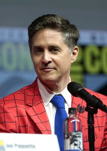 Yuri Lowenthal
as Ben Tennyson