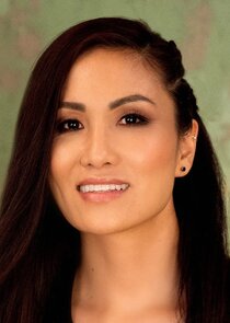 Michelle Lee
as Violet