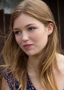 Lili Simmons
as Rebecca Bowman