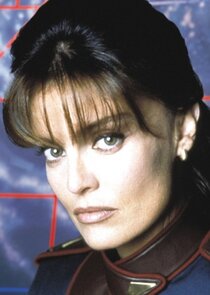 Tracy Scoggins
as Elizabeth Lochley