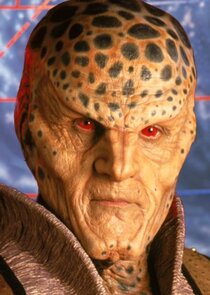 Andreas Katsulas
as G'Kar