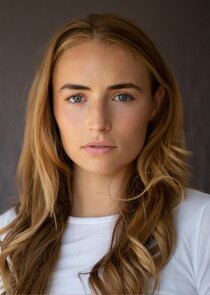 Saskia Archer
as Hanabeth Luke