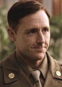 Scott Grimes
as Donald G. Malarkey