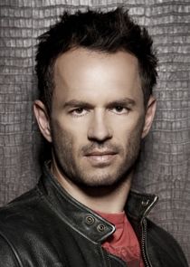 Greg Ellis
as Gentleman Ghost