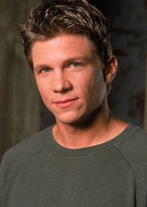 Marc Blucas
as Riley Finn