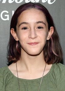 Rylee Alazraqui
as Holo Rok-Tahk