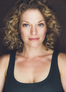 Rebecca Gibel
as Kitty Farrell