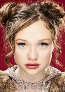 Zoe Margaret Colletti
as Gia