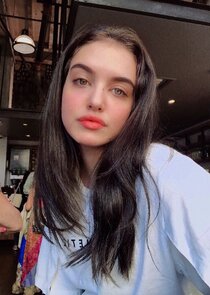 Lilimar Hernandez
as Sofia