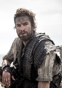 Nikolaj Lie Kaas
as Divis