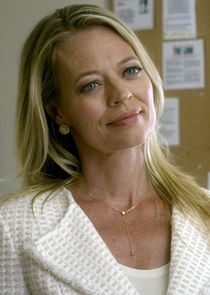 Jeri Ryan
as Veronica Allen