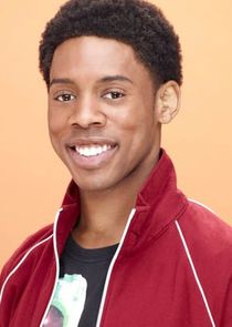 Alphonso McAuley
as Cassius 'Cash' Sparks