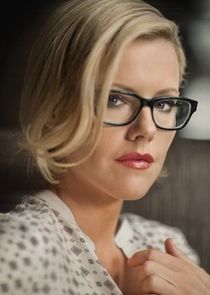 Kathleen Robertson
as Kitty O'Neil
