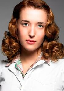 Charlotte Hegele
as Kate Andrews