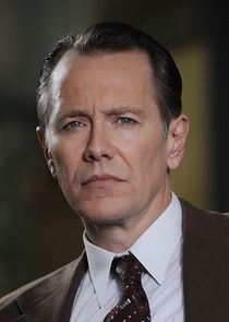 Peter Outerbridge
as Bob Corbett