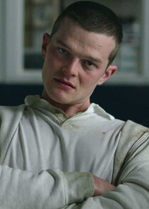 Robert Aramayo
as Rob Hoyle