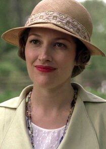 Kelly Macdonald
as Margaret Schroeder Thompson