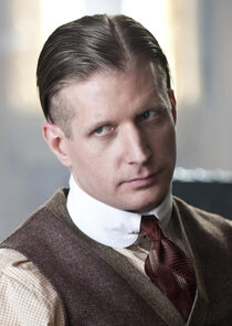 Paul Sparks
as Mieczyslaw 
