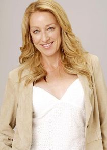 Patricia Wettig
as Holly Harper