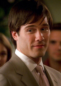 Luke Macfarlane
as Scotty Wandell