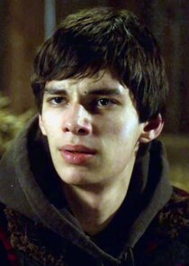Devon Bostick
as Leo Strange