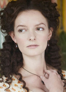 Dakota Blue Richards
as Margaret Osborne