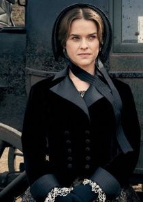 Alice Eve
as Susan Trenchard