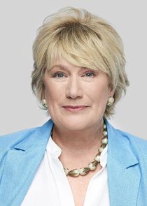 Jayne Atkinson
as Della Bedford