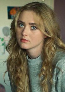 Kathryn Newton
as Abigail Carlson