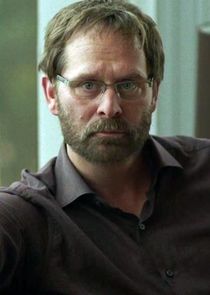 Jeffrey Nordling
as Gordon Klein