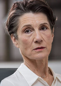 Harriet Walter
as Eve Ashby