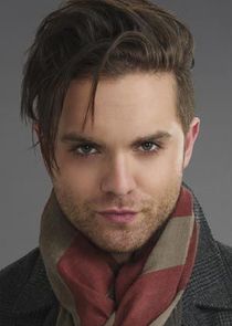 Thomas Dekker
as Gregory Valentine
