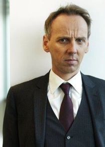 Ewen Bremner
as Jerry Durrans