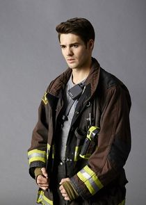 Steven R. McQueen
as Paramedic Jimmy Borrelli