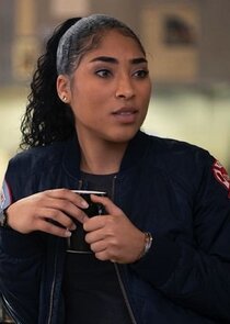 Adriyan Rae
as Paramedic Gianna Mackey