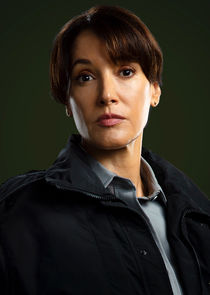 Jennifer Beals
as Sheriff Lucilia Cable
