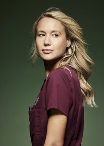 Kristen Hager
as Dr. Stevie Hammer