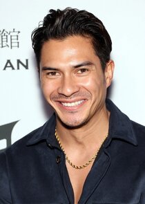 Brandon Finn
as Prince Kūpule