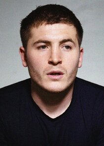 Kieron Moore
as Liam Barlow