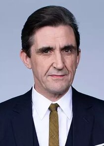 Stephen McGann
as Dr. Patrick Turner