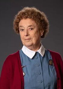 Linda Bassett
as Phyllis Crane