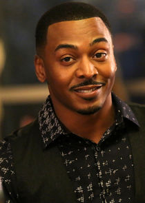 RonReaco Lee
as Dr. Quentin Harper