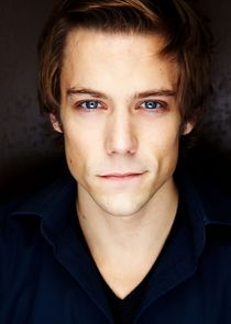 Tim Pocock
as Robbie Matthews