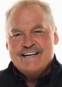 Stacy Keach
as Bob Moore