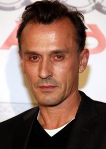 Robert Knepper
as Roger Reeves