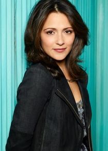 Italia Ricci
as April Carver