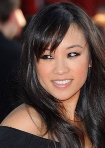 Ellen Wong
as Major Suzy Chao