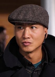 Terry Chen
as Captain Bobby Trang