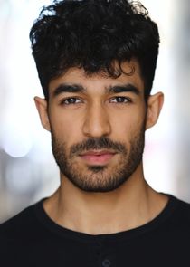 Sia Alipour
as Shafi